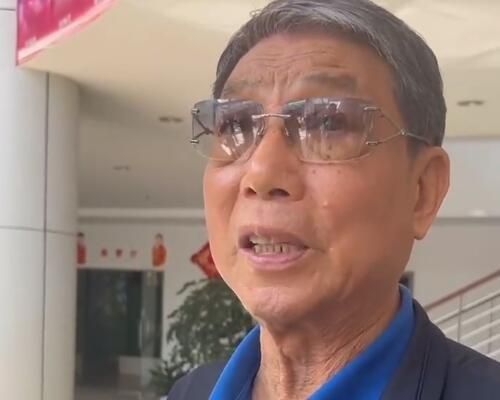 这是一部家庭悬疑片,讲述了涂伟一家看似波澜不惊的生活,被一个神秘的男孩打破的故事。