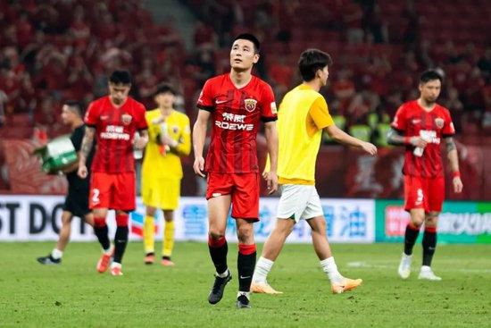 大方认爱卡哥：是的，我们订婚了 锦绣开年！