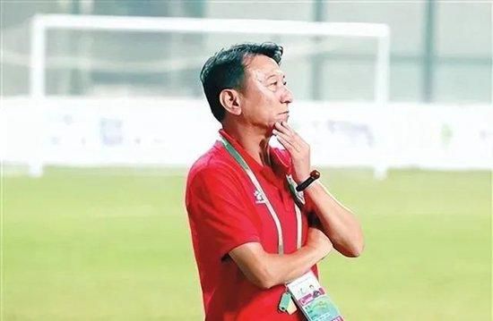 主演新剧《肯尼迪》聚焦著名政治家族 2 堪比时装周!