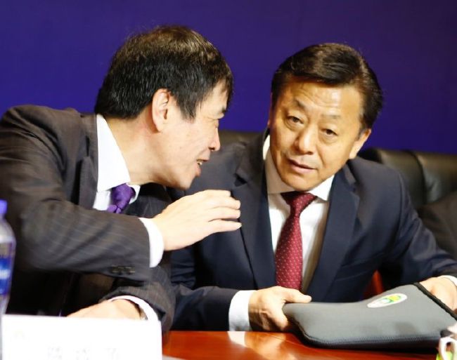 [图]朴树老婆吴晓敏片场突发急病 拍戏累到尿血 2011-05-24 日前，演员吴晓敏在拍摄电视剧《无悔英雄》时突发急性肾炎，并出现尿血症状，经过治疗，目前病情已得到控制。