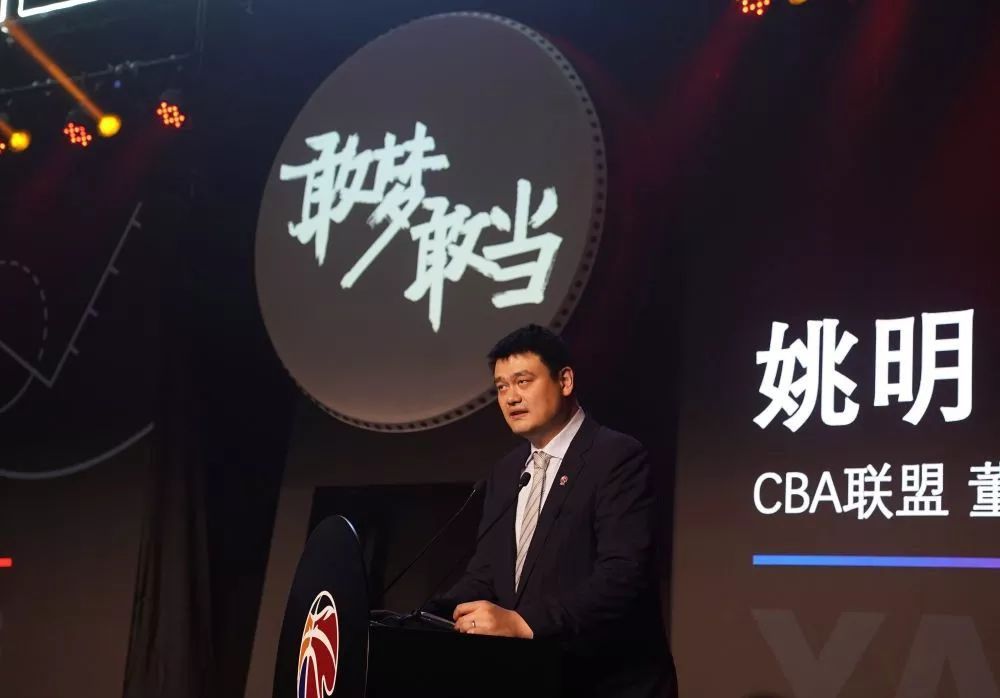 吴京当选奥斯卡评委 2020-07-03 第88届奥斯卡颁奖礼在即 工作人员筹备倒计时冲刺 2016-02-27 美国洛杉矶，当地时间2月26日，第88届奥斯卡颁奖礼举行在即，工人们在好莱坞高地中心筹备典礼事项。