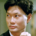 问到可会为该片的英语版担任导演？