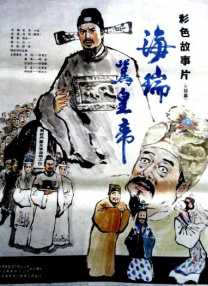 比伯低头前行，打电话神情严肃。